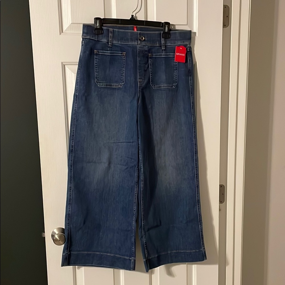 NWT XL Spanx wide leg crops in medium wash